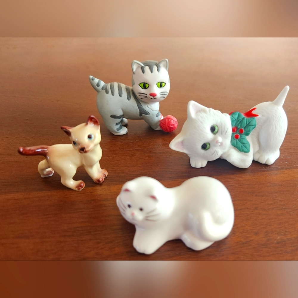 A Lot of Four Miniature Cat Figurines